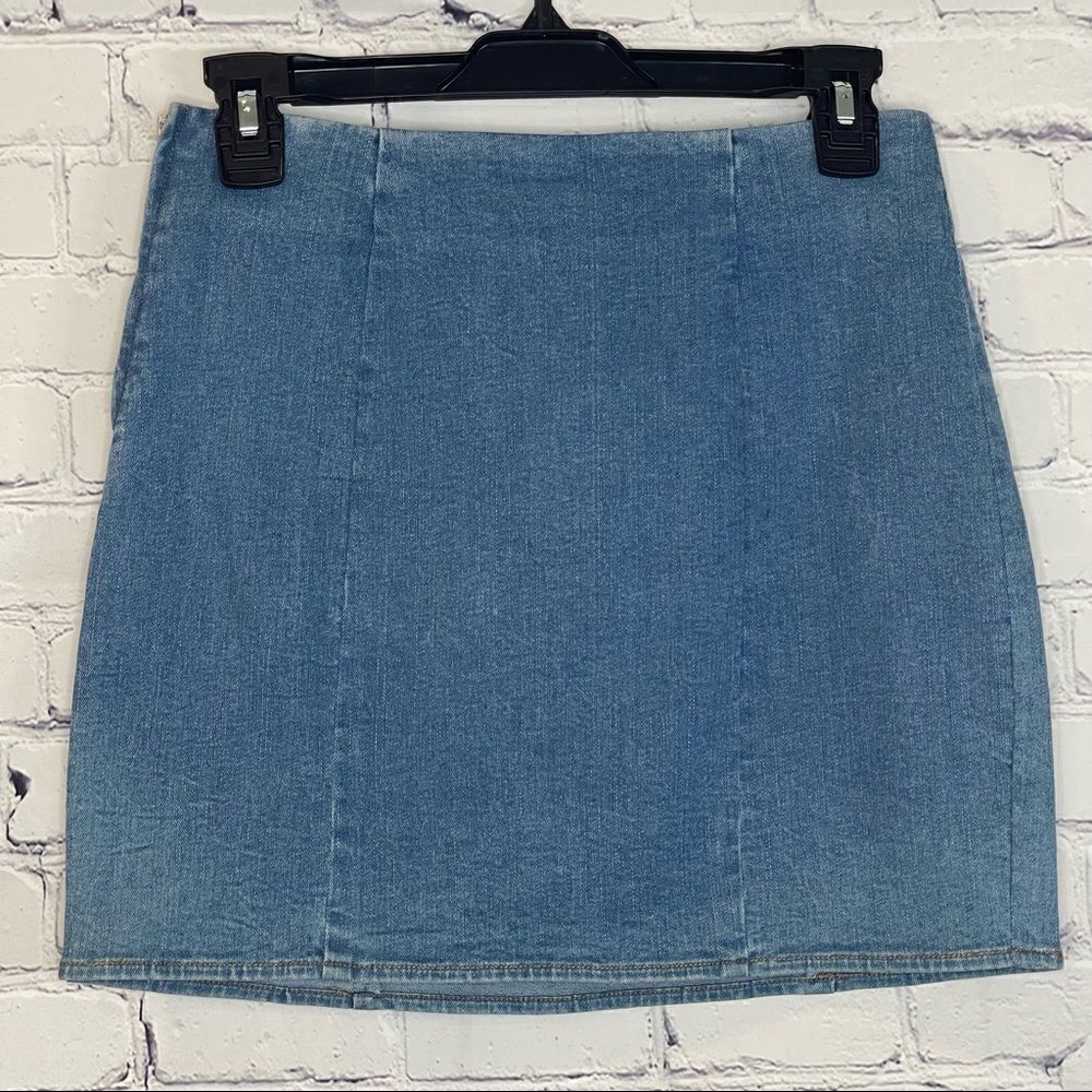Le Lis Denim Mini Skirt